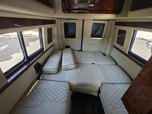 Used 2020 Mercedes-Benz Sprinter 3500 w/ Windows All Around Package image 41