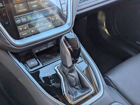 Used 2025 Subaru Outback Touring XT w/ Popular Package #2 image 27