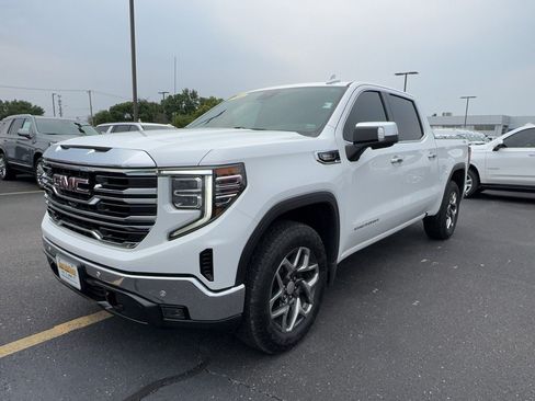 Certified 2024 GMC Sierra 1500 SLT w/ SLT Premium Plus Package AWD/4WD image 8