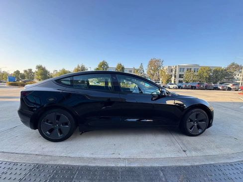 Used 2022 Tesla Model 3 RWD image 5