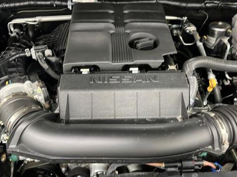 Used 2025 Nissan Frontier SL AWD/4WD image 27