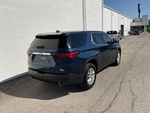 Used 2023 Chevrolet Traverse LS w/ Safety Package image 4
