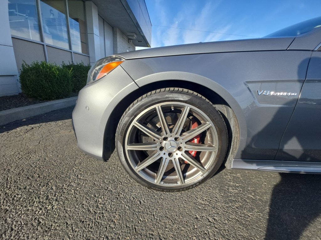 Used 2014 Mercedes-Benz E 63 AMG 4MATIC Sedan image 17