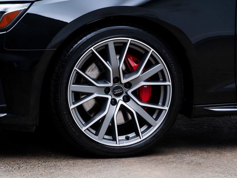 Used 2020 Audi S4 Premium Plus w/ Premium Plus Package AWD/4WD image 4