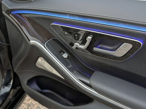 Used 2023 Mercedes-Benz S 580 S 580 4MATIC Sedan 4D image 30