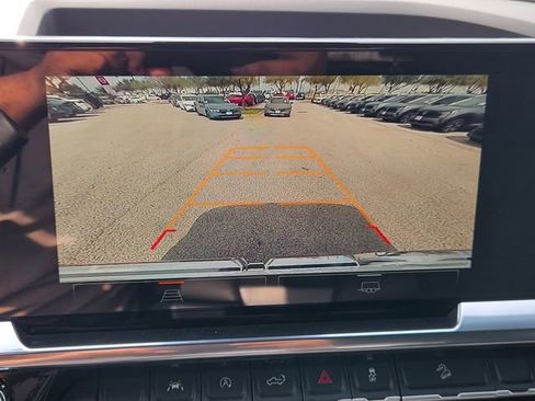 Used 2025 GMC Sierra 1500 Elevation w/ X31 Off-Road Package AWD/4WD image 13