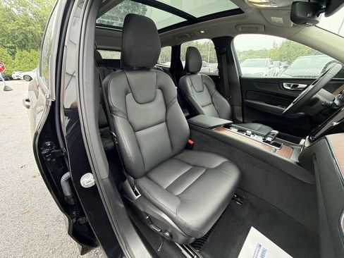 Certified 2024 Volvo XC60 B5 Plus w/ Protection Package Premier AWD/4WD image 25