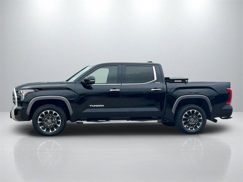 Used 2023 Toyota Tundra Limited image 8