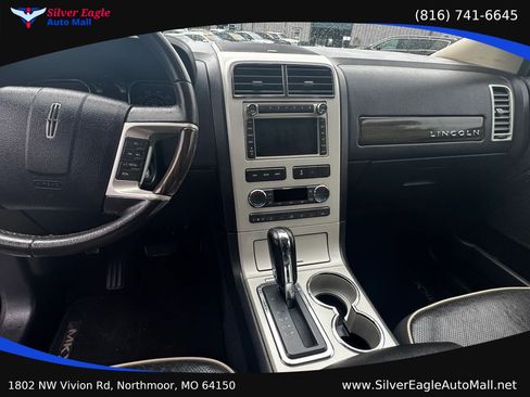 Used 2009 Lincoln MKX AWD image 13