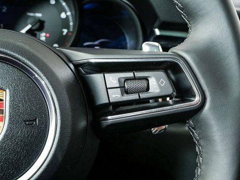 Certified 2026 Porsche Macan Turbo AWD/4WD image 11