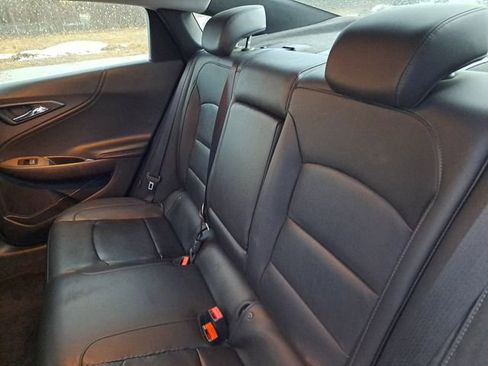 Used 2017 Chevrolet Malibu LT w/ Leather Package image 19