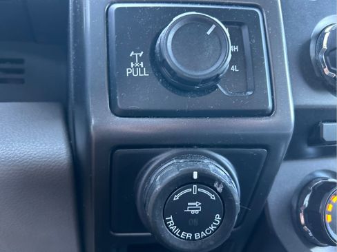 Used 2018 Ford F150 XLT w/ Equipment Group 302A Luxury AWD/4WD image 34