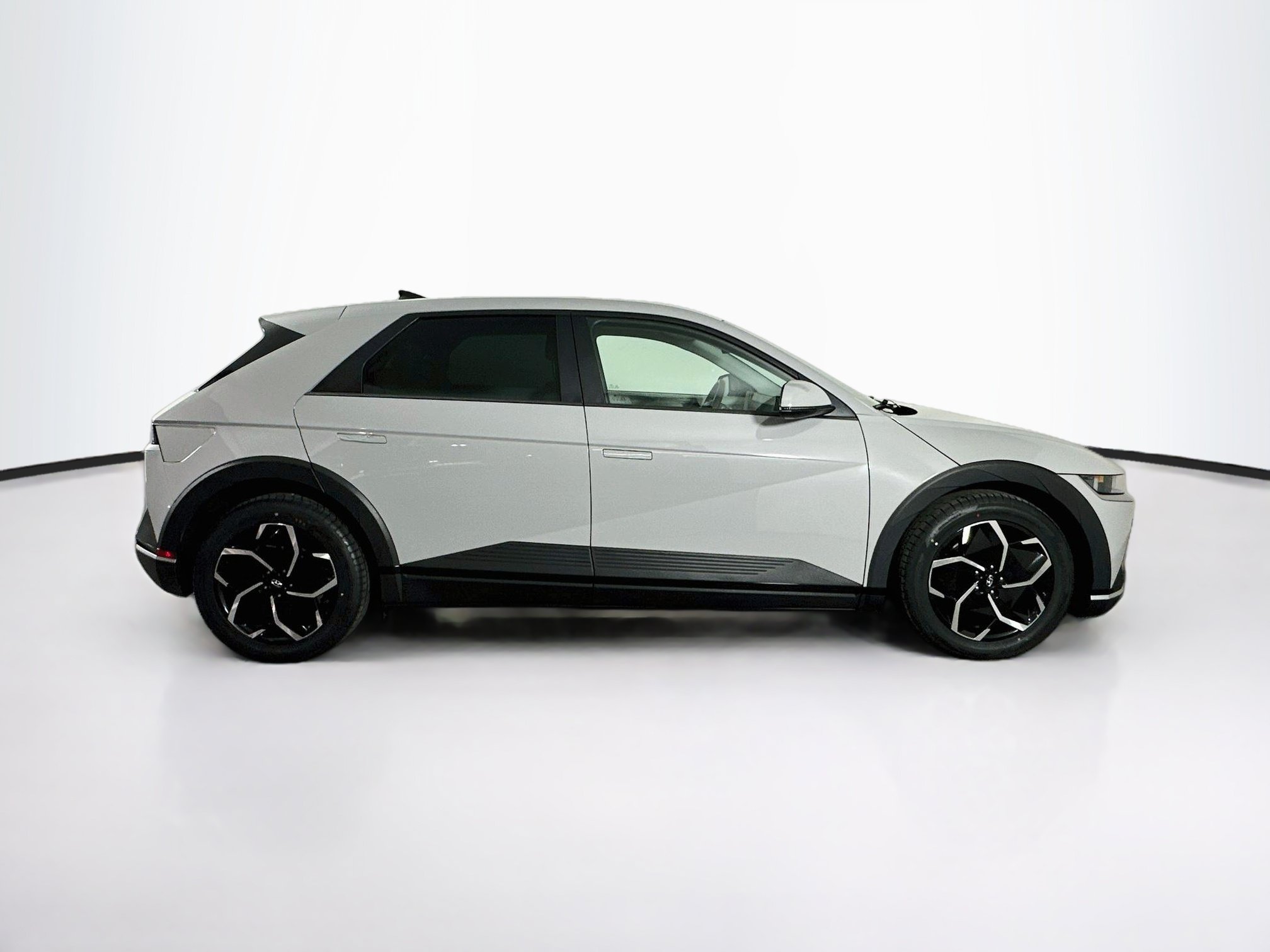 Used 2023 Hyundai Ioniq 5 SEL AWD/4WD image 10