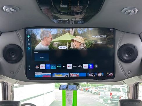 New 2026 GMC Savana 2500 w/ Driver Convenience Package RWD image 4