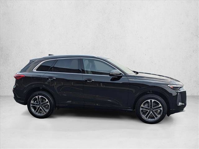 Used 2025 Audi Q5 Premium w/ Convenience Package AWD/4WD image 4