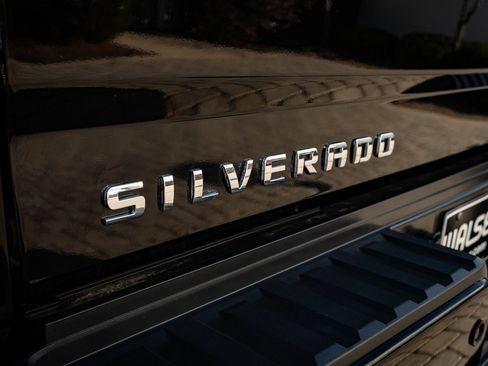 Used 2018 Chevrolet Silverado 2500 High Country image 19