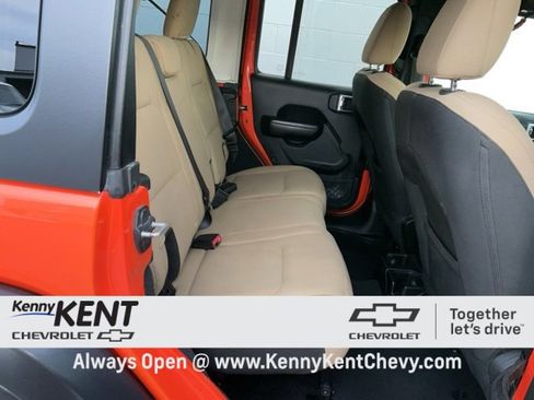 Used 2018 Jeep Wrangler Unlimited Sport S image 14