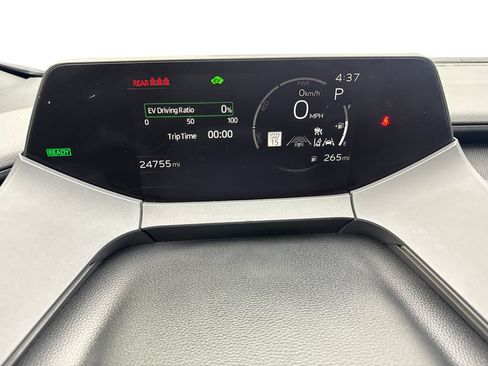 Used 2025 Toyota Prius LE FWD image 60