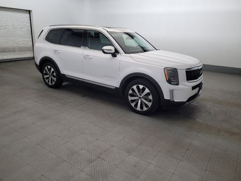 Used 2022 Kia Telluride S FWD image 11