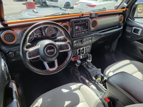 Used 2021 Jeep Gladiator Mojave AWD/4WD image 23