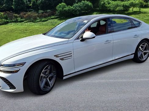 Used 2025 Genesis G80 3.5T Sport image 4
