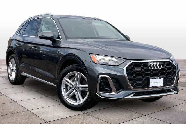 Used 2023 Audi Q5 e Premium w/ Convenience Package AWD/4WD image 2