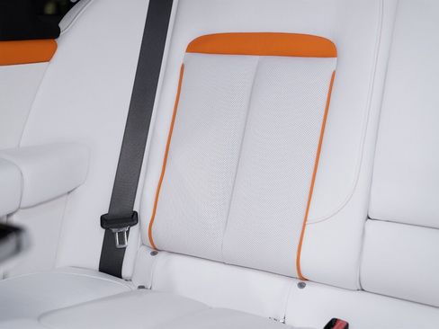 Used 2023 Rolls-Royce Cullinan w/ Cullinan Package image 30