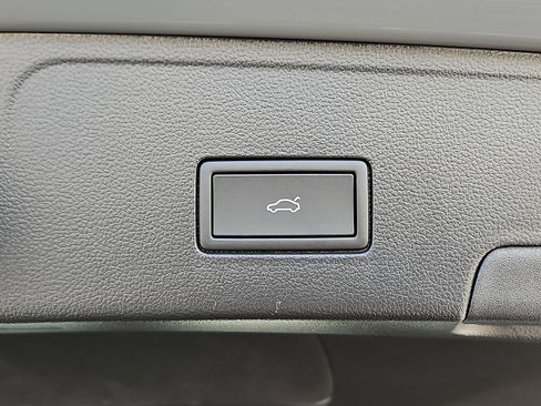 New 2026 Volkswagen Atlas Cross Sport SEL R-Line image 7