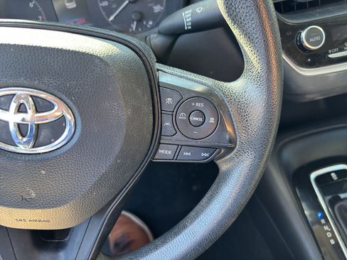 Used 2023 Toyota Corolla LE image 8