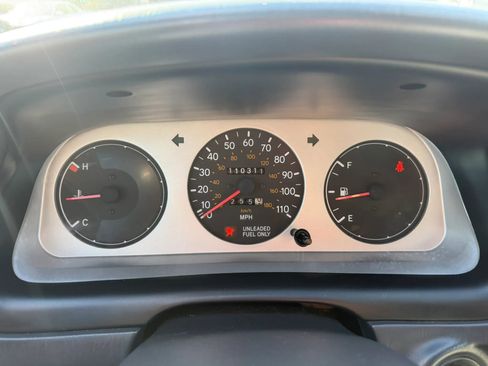 Used 1993 Toyota Corolla Deluxe FWD image 9