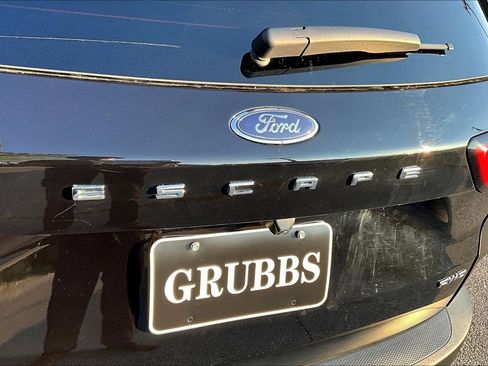 Used 2025 Ford Escape Active AWD/4WD image 42