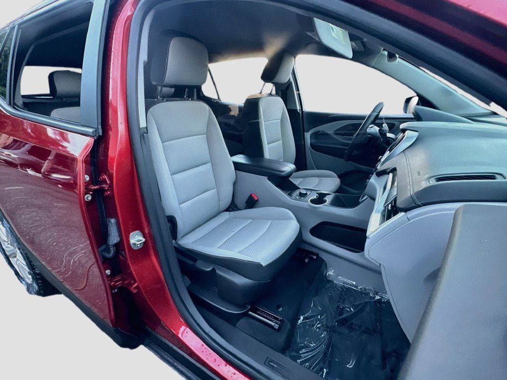 Used 2022 GMC Terrain SLE w/ Driver Convenience Package FWD image 25