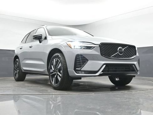 New 2026 Volvo XC60 B5 Core w/ Climate Package AWD/4WD image 36
