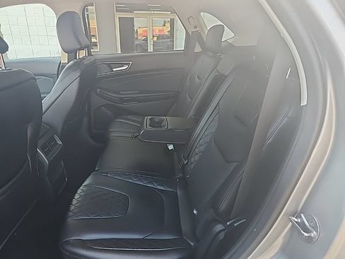 Used 2024 Ford Edge Titanium AWD/4WD image 23