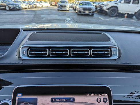 Used 2021 Mercedes-Benz S 580 4MATIC Sedan w/ AMG Line image 21