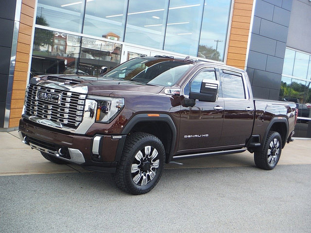 Used 2024 GMC Sierra 3500 Denali AWD/4WD image 1