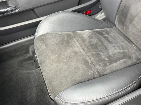 Used 2009 Dodge Challenger SRT8 RWD image 18