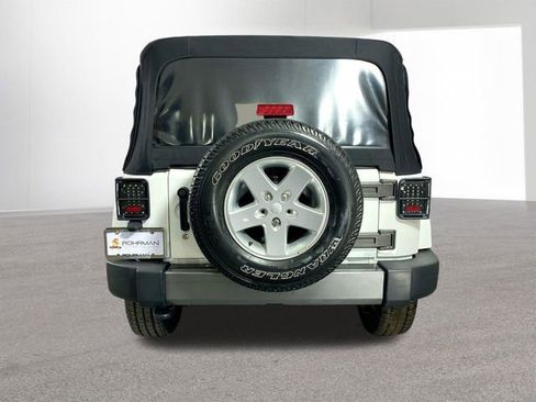 Used 2014 Jeep Wrangler Unlimited Sport image 29