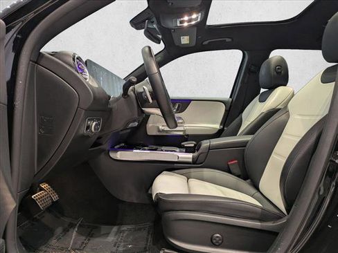 Certified 2023 Mercedes-Benz GLB 250 GLB 250 image 23