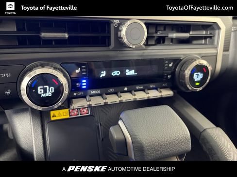 Certified 2025 Toyota 4Runner Limited AWD/4WD image 35