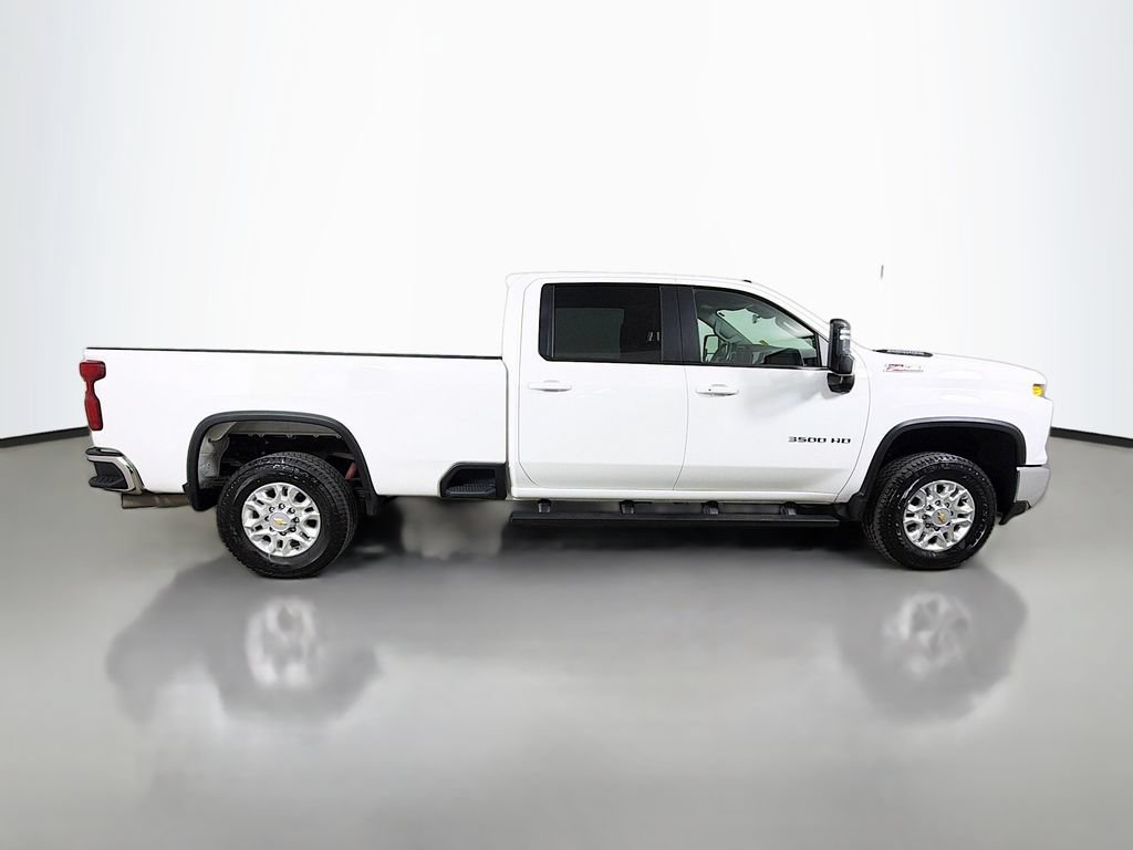 Used 2025 Chevrolet Silverado 3500 LT w/ Convenience Package AWD/4WD image 5