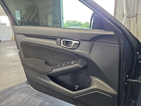 Used 2023 Honda Civic LX image 25