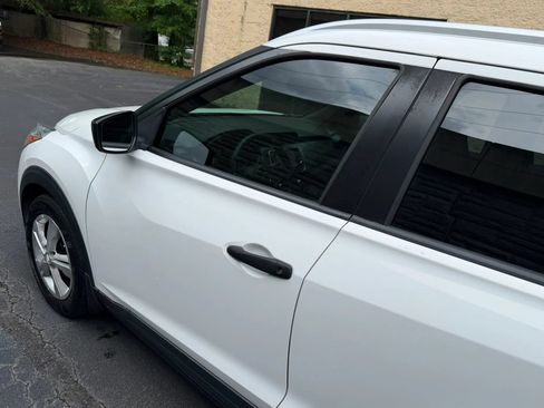 Used 2019 Nissan Kicks S FWD image 34