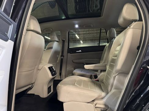 Used 2021 Volkswagen Atlas SEL Premium AWD/4WD image 19