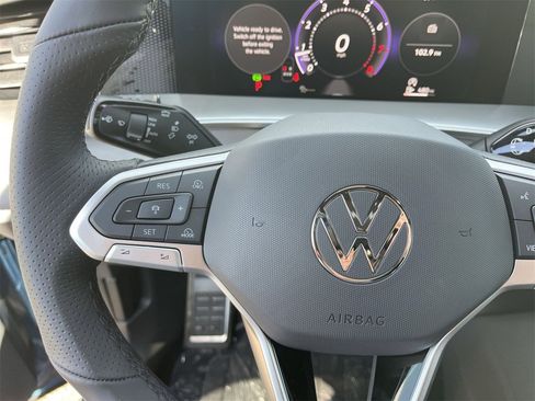 New 2026 Volkswagen Tiguan SE R-Line image 20