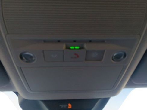 New 2026 Nissan Kicks SR image 16