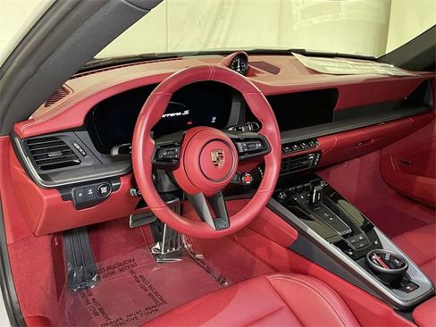 Used 2025 Porsche 911 Carrera S image 4