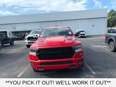 Used 2022 RAM 1500 Laramie AWD/4WD image 1