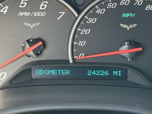 Used 2010 Chevrolet Corvette Grand Sport w/ Preferred Equipment Group image 28