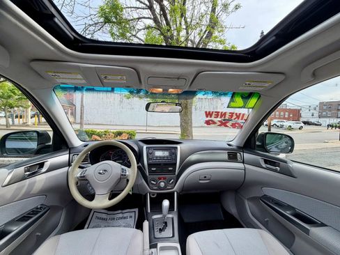Used 2012 Subaru Forester 2.5X Premium w/ All-Weather Pkg AWD/4WD image 11